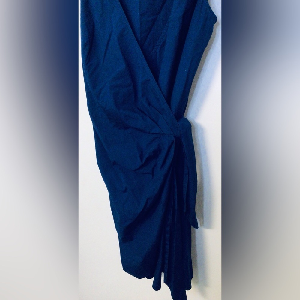 LOFT Women's Navy sleeveless Wrap Dress size 8 - Picture 3 of 6